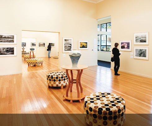 The inspiring Wilderness Gallery next to Cradle Mountain Chateau